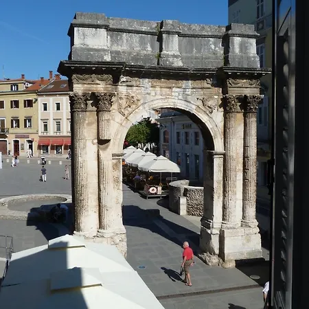 Sara Apartament Pula